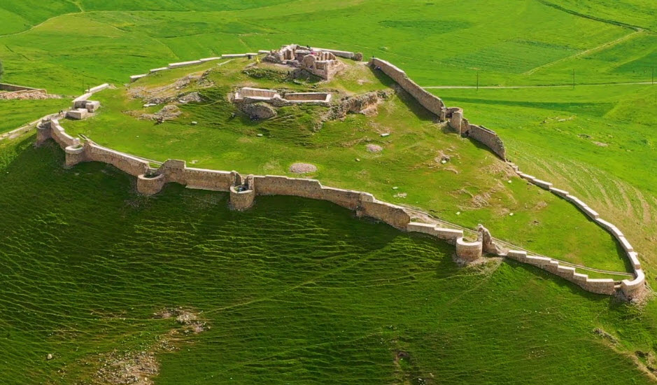 Posht Ghale, Iran